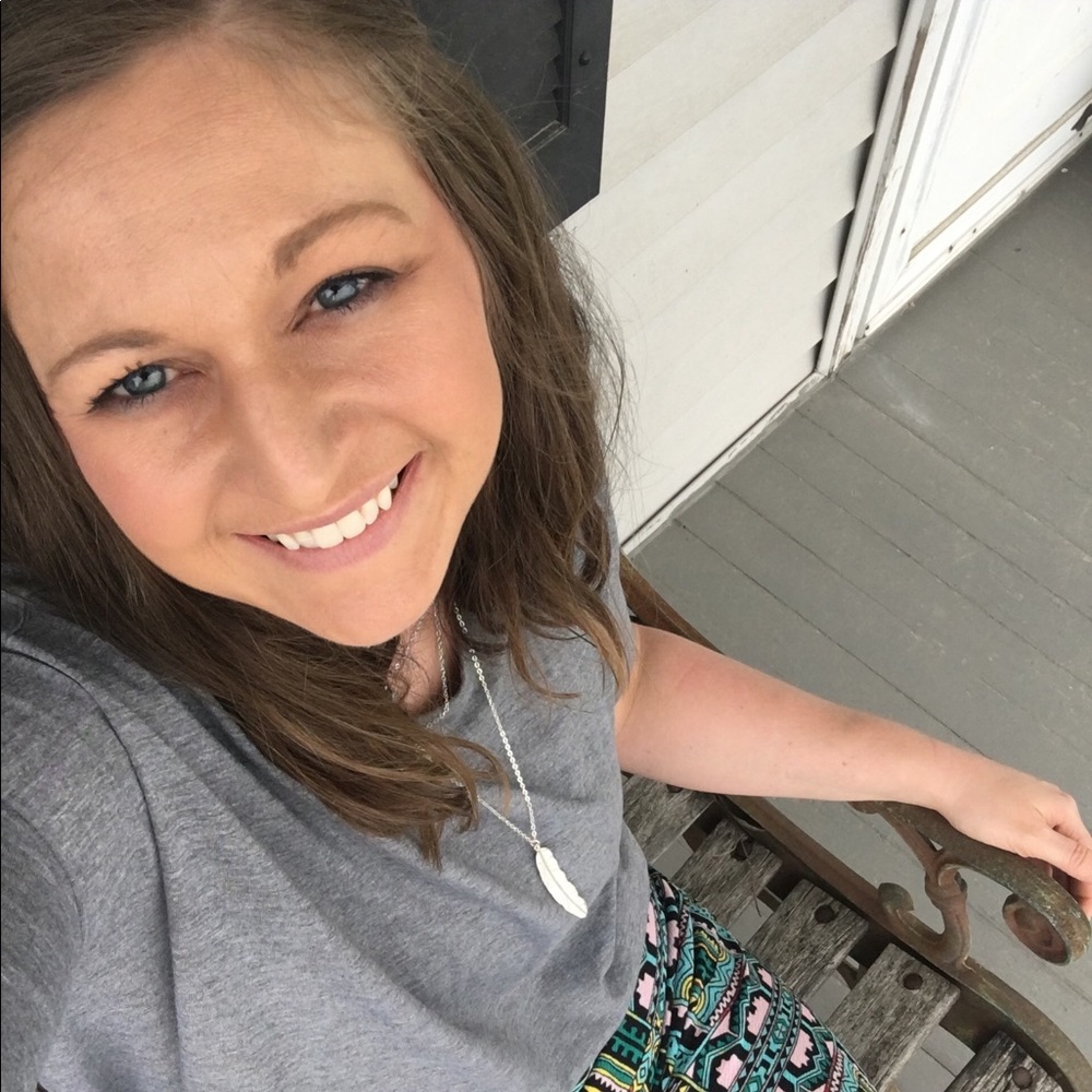 Meet your Posher, Stacy